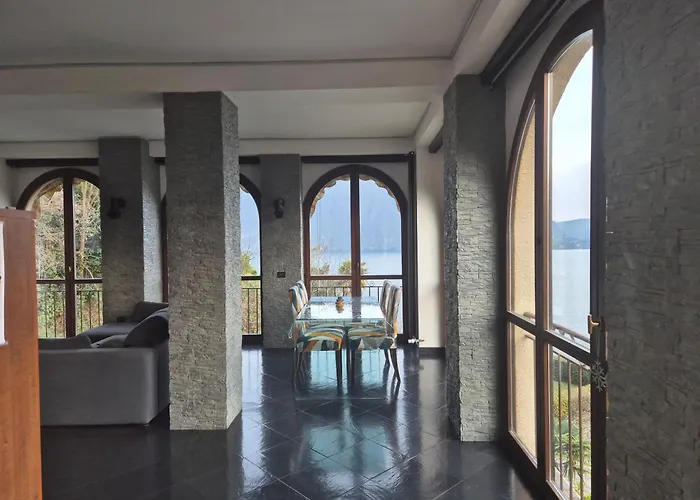 Διαμέρισμα View Tower Ghiffa